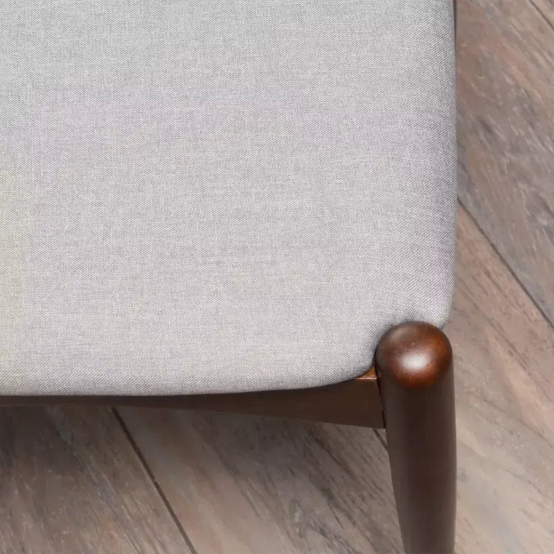 Lot de 2 chaises de salle à manger Okak avec pieds évasés, structure en bois d'hévéa et assise rembourrée, chaises de cuisine modernes et confortables pour salon et appartement