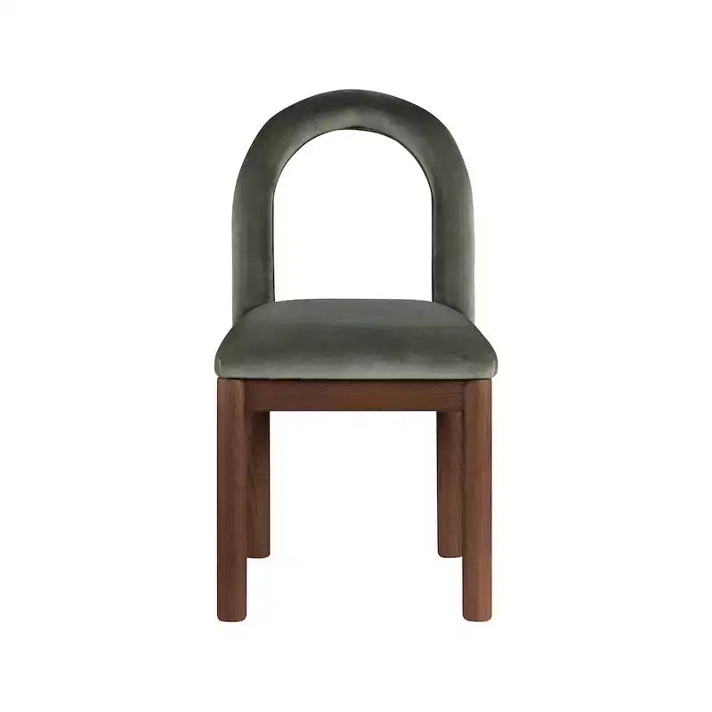 Meridian Furniture, Chaise de salle à manger en velours Conrad