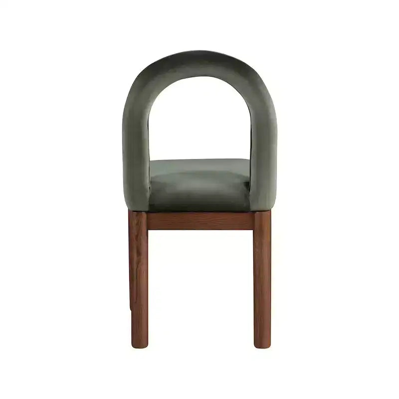 Meridian Furniture, Chaise de salle à manger en velours Conrad
