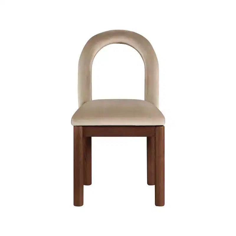 Meridian Furniture, Chaise de salle à manger en velours Conrad
