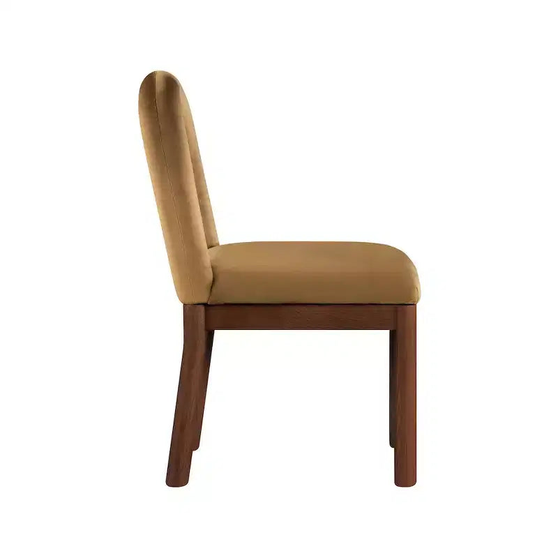 Meridian Furniture, Chaise de salle à manger en velours Conrad