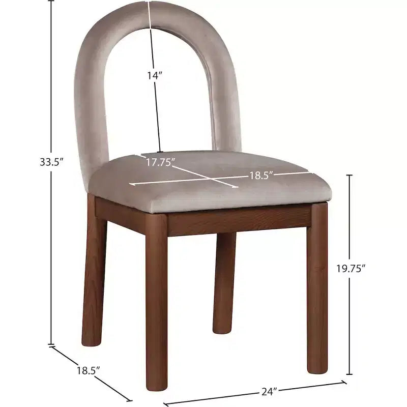Meridian Furniture, Chaise de salle à manger en velours Conrad