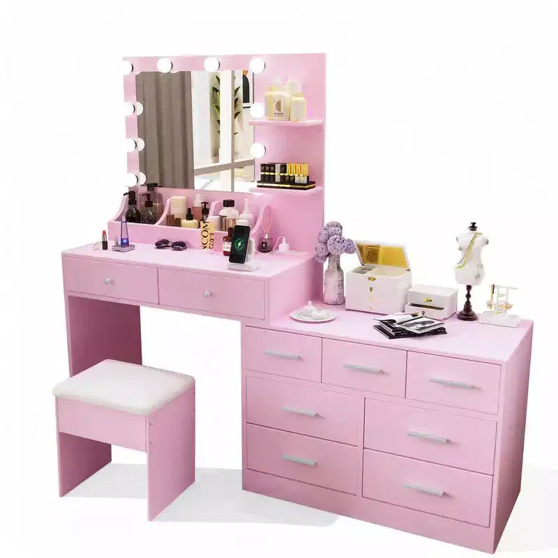 Grande coiffeuse grise avec lumières