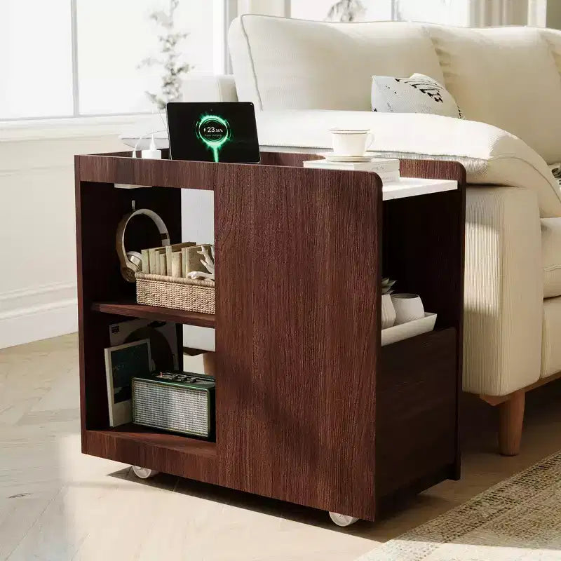 Tavolino con rotelle, cassetto e ripiano regolabile