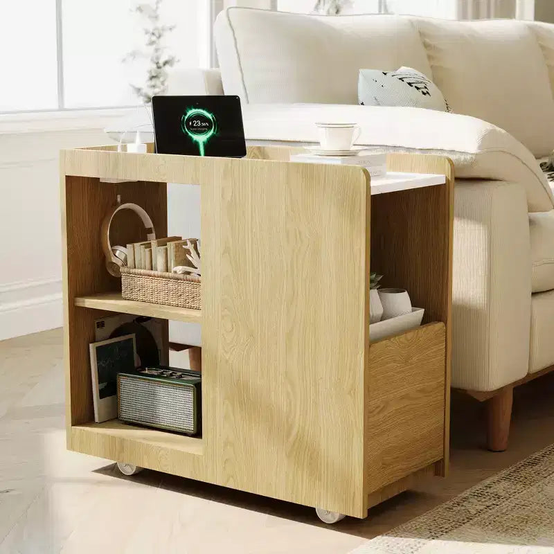 Tavolino con rotelle, cassetto e ripiano regolabile
