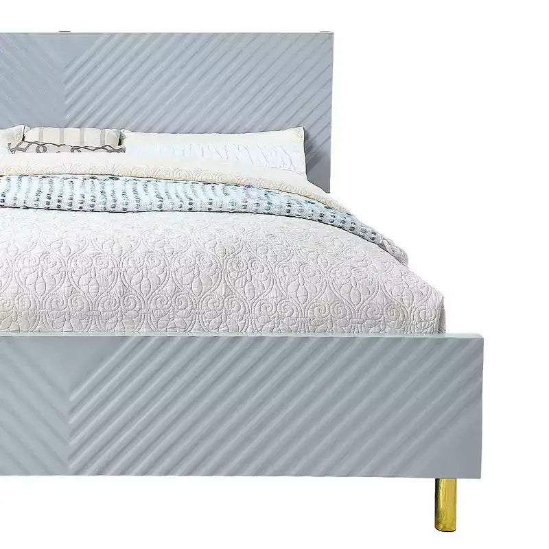 Lit Queen Gaines gris au fini très lustré Acme Furniture